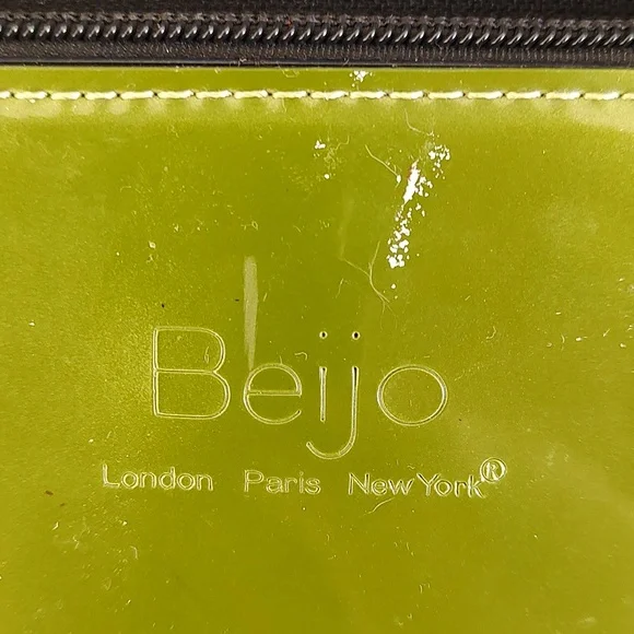 Beijo faux leather green/black color block shoulder bag. GUC. Preloved - Picture 2 of 15